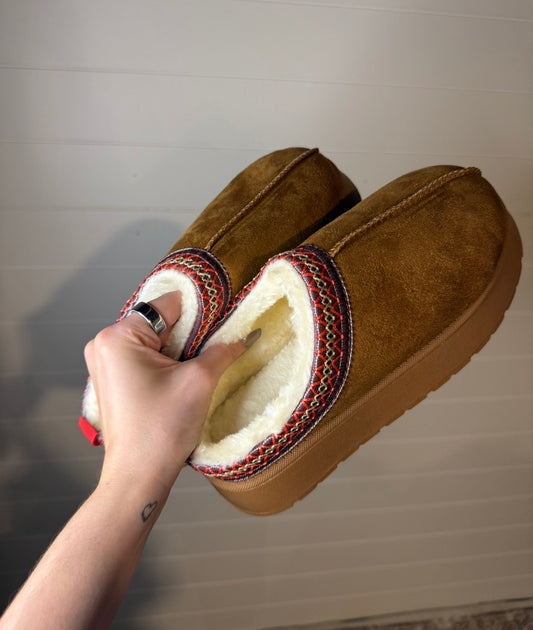 Chestnut Plush Lined Boot